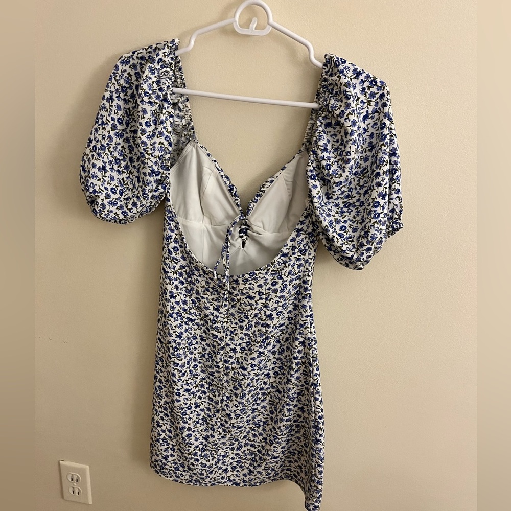 MORE TO COME- Sherrie Puff Sleeve Dress in Blue Floral - Picture 3 of 3